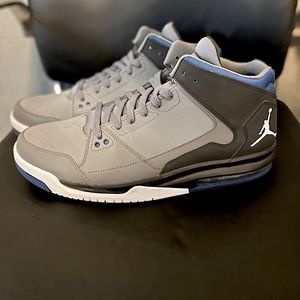 Nike Air Flight Size 13 Like New - no creases